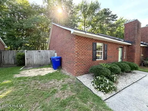 1804 Summerhaven Drive Greenville NC 27858