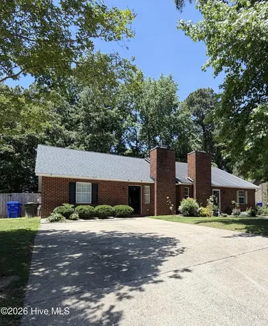 1804 Summerhaven Drive Greenville NC 27858