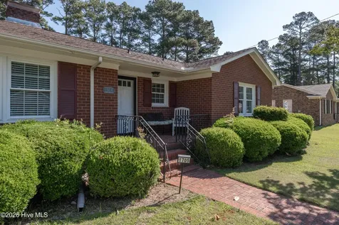 1705 Englewood Drive Greenville NC 27858