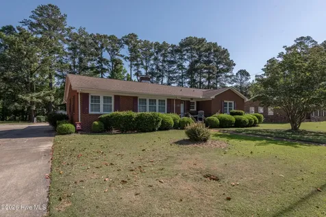 1705 Englewood Drive Greenville NC 27858