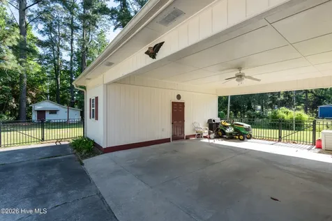 1705 Englewood Drive Greenville NC 27858