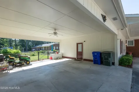 1705 Englewood Drive Greenville NC 27858