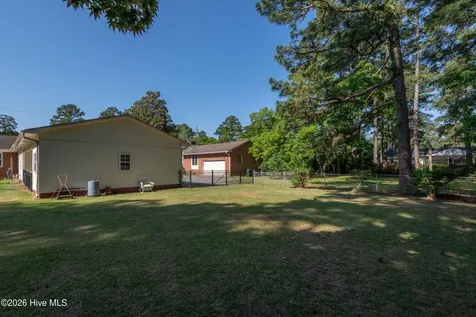 1705 Englewood Drive Greenville NC 27858