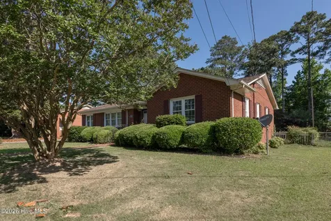 1705 Englewood Drive Greenville NC 27858