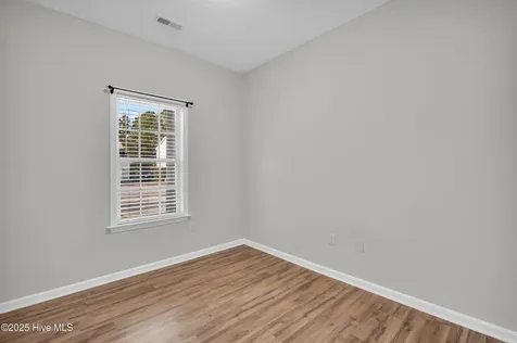136 N Palm Drive Winnabow NC 28479