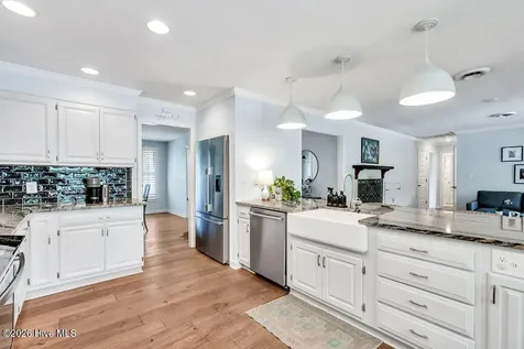 207 River Drive Southport NC 28461