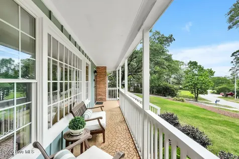 207 River Drive Southport NC 28461
