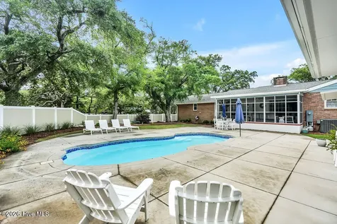 207 River Drive Southport NC 28461