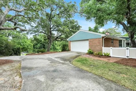207 River Drive Southport NC 28461