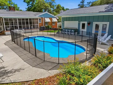 207 River Drive Southport NC 28461