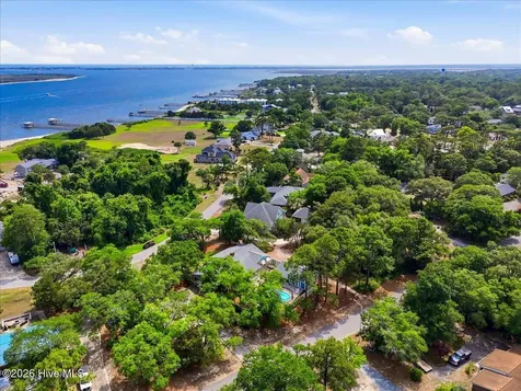 207 River Drive Southport NC 28461