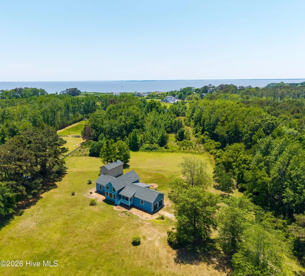 178 Whites Neck Lane Knotts Island NC 27950