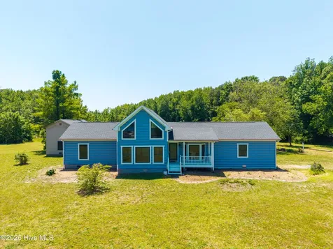178 Whites Neck Lane Knotts Island NC 27950