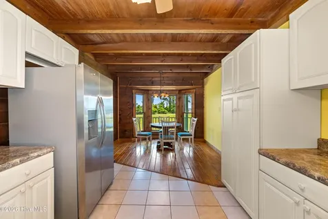 178 Whites Neck Lane Knotts Island NC 27950
