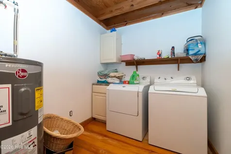 178 Whites Neck Lane Knotts Island NC 27950