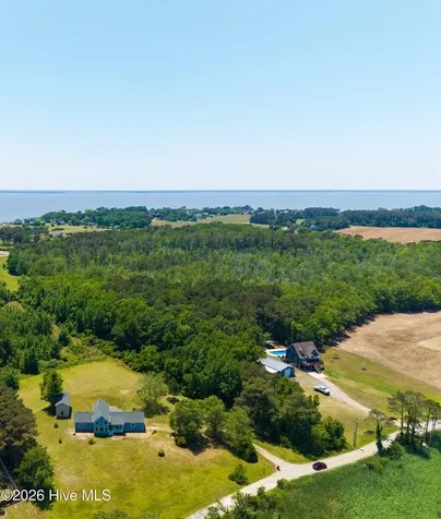 178 Whites Neck Lane Knotts Island NC 27950