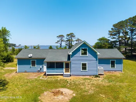178 Whites Neck Lane Knotts Island NC 27950