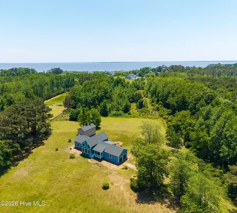 178 Whites Neck Lane Knotts Island NC 27950