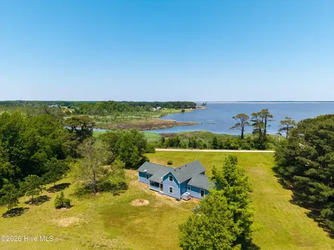 178 Whites Neck Lane Knotts Island NC 27950