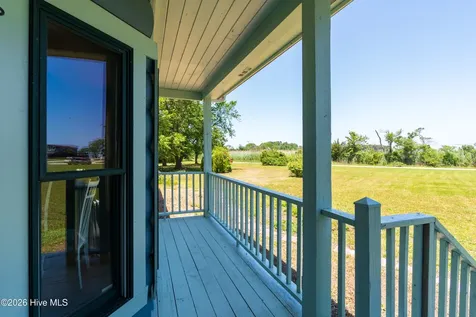 178 Whites Neck Lane Knotts Island NC 27950