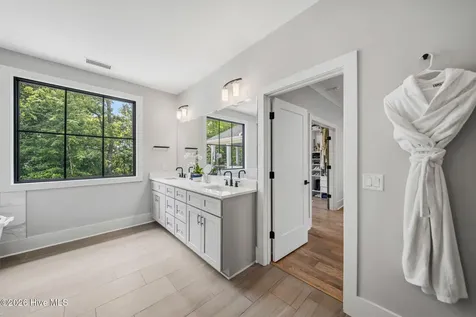 1748 Herons View Drive Wilmington NC 28401