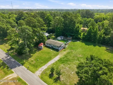 172 Gray Squirrel Lane Newport NC 28570