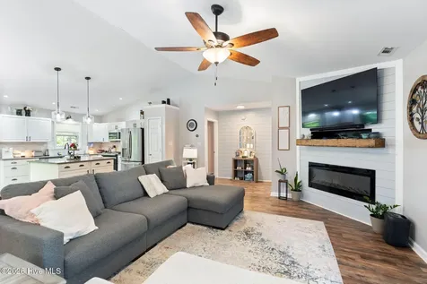 533 Brook Street Morehead City NC 28557