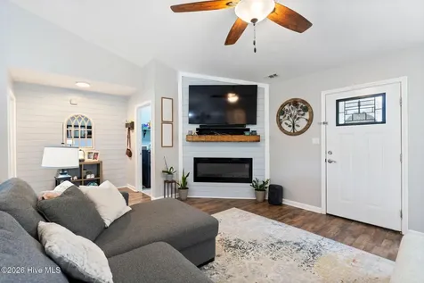 533 Brook Street Morehead City NC 28557