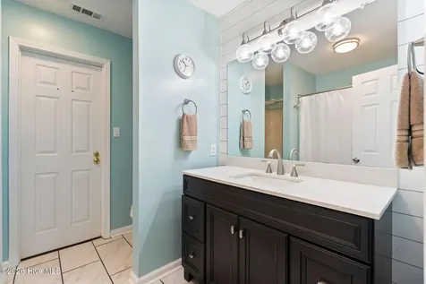 533 Brook Street Morehead City NC 28557