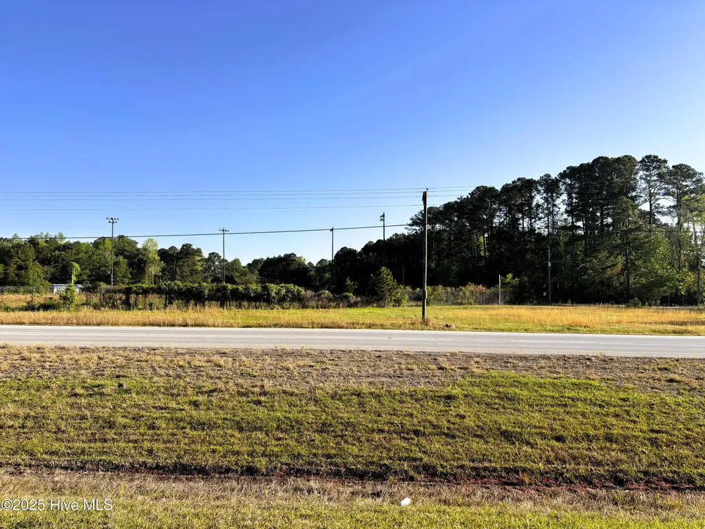 657 Freedom Way Midway Park NC 28544