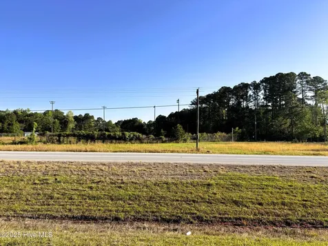 657 Freedom Way Midway Park NC 28544