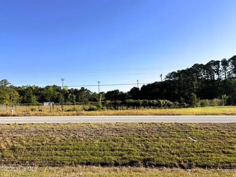 657 Freedom Way Midway Park NC 28544