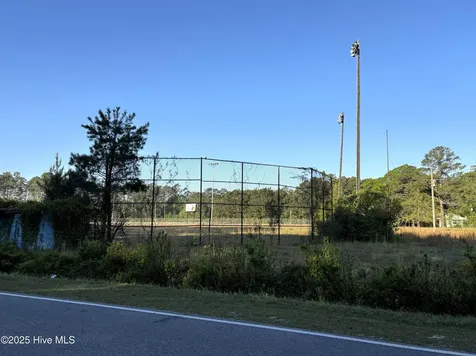 657 Freedom Way Midway Park NC 28544