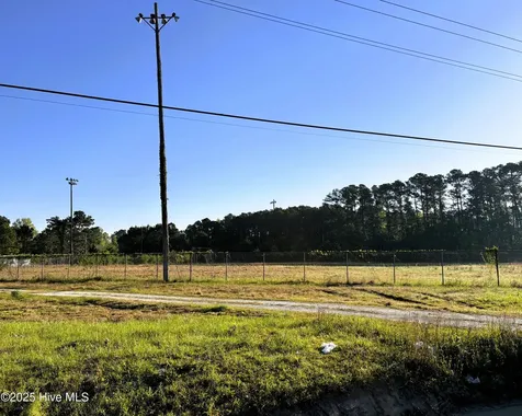 657 Freedom Way Midway Park NC 28544