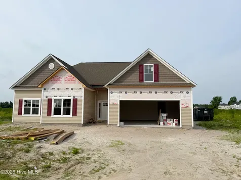 508 E Black Water Lane Maysville NC 28555