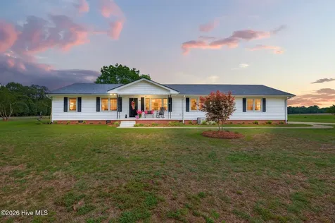 1490 Scott Road Kenly NC 27542