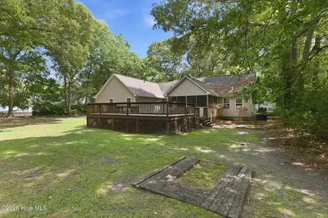 584 Deer Run Road New Bern NC 28562