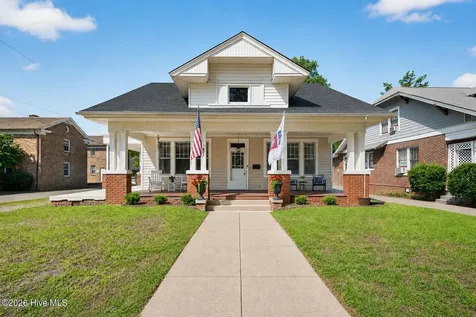 907 Broad Street W Wilson NC 27893