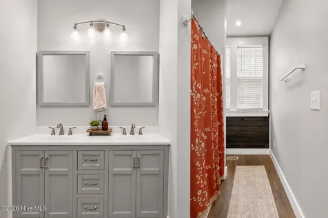 907 Broad Street W Wilson NC 27893