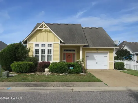 102 Yacht Club Lane N Grandy NC 27939