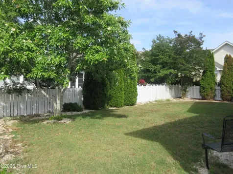 102 Yacht Club Lane N Grandy NC 27939