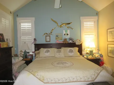 102 Yacht Club Lane N Grandy NC 27939