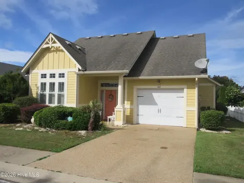 102 Yacht Club Lane N Grandy NC 27939