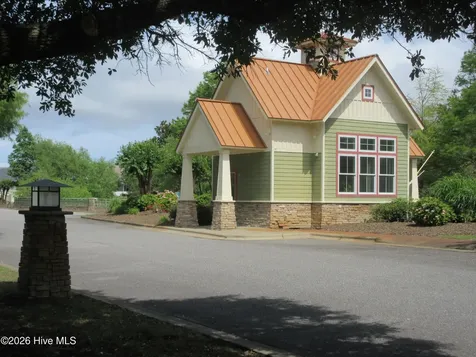 102 Yacht Club Lane N Grandy NC 27939