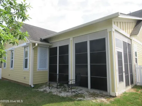 102 Yacht Club Lane N Grandy NC 27939