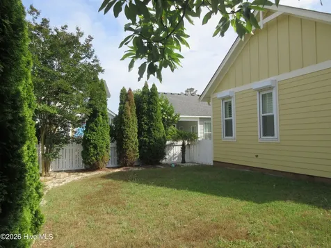 102 Yacht Club Lane N Grandy NC 27939