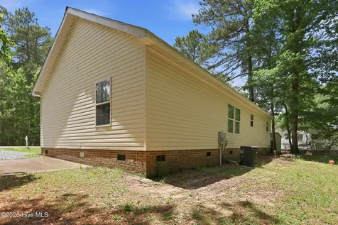 175 Country Walk Lane Sanford NC 27332