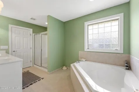 6114 Northshore Drive Wilmington NC 28411