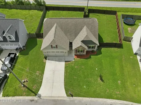 212 Holly Grove Court E Jacksonville NC 28540