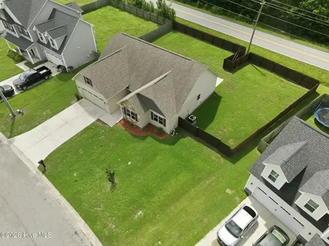 212 Holly Grove Court E Jacksonville NC 28540